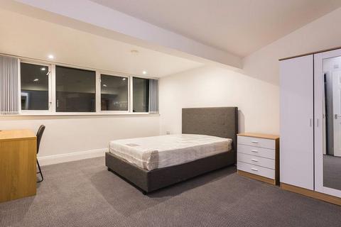 undefined, Flat 9, 16 Blenheim Terrace, LS2 9HN