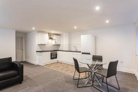 undefined, Flat 7, 16 Blenheim Terrace, LS2 9HN
