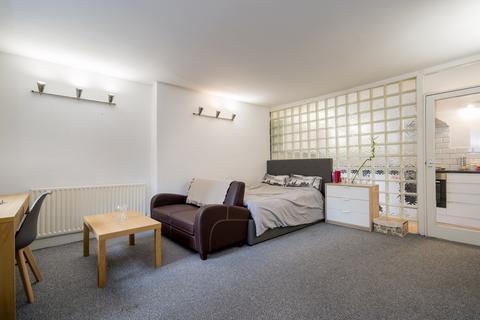 Flat 7, 16 Clarendon Road, LS2 9NN