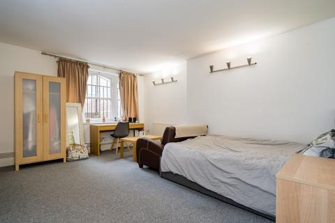 1 bedroom flat to rent, Flat 7, 16 Clarendon Road, LS2 9NN