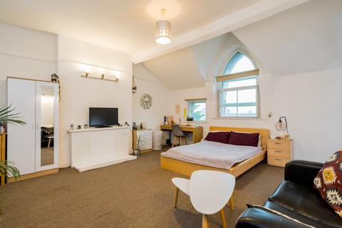 Flat 6, 16 Clarendon Road, LS2 9NN