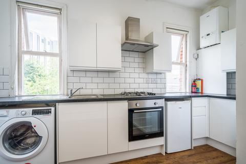 1 bedroom flat to rent, Flat 4A, 16 Clarendon Road, LS2 9NN
