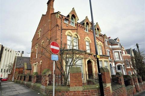 1 bedroom flat to rent, Flat 4A, 16 Clarendon Road, LS2 9NN