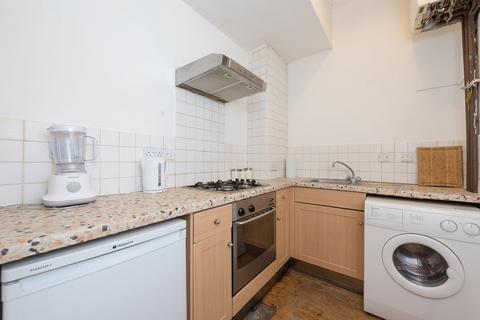 1 bedroom flat to rent, Flat 2, 16 Clarendon Road, LS2 9NN