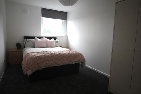 undefined, 28 Oatland Heights, LS7 1SG