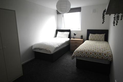 undefined, 28 Oatland Heights, LS7 1SG