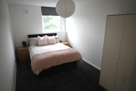 undefined, 28 Oatland Heights, LS7 1SG