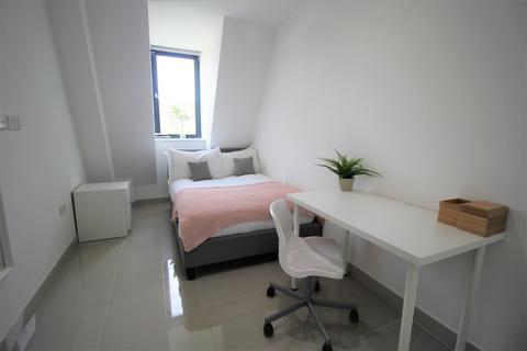 3 bedroom flat to rent, Flat 20, 59-61 Clarendon Road, LS2 9NZ