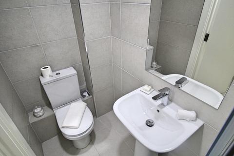3 bedroom flat to rent, Flat 11, 59-61 Clarendon Road, LS2 9NZ