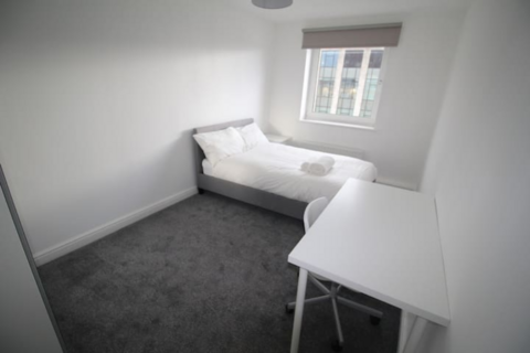 4 bedroom flat to rent, Flat 30, 205 Clarendon Road, Leeds, LS2 9DU