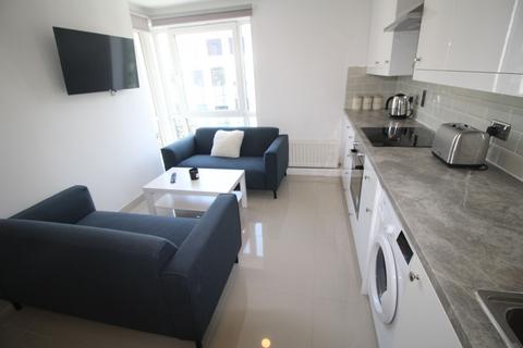 3 bedroom flat to rent, Flat 76, 205 Clarendon Road, Leeds, LS2 9DU