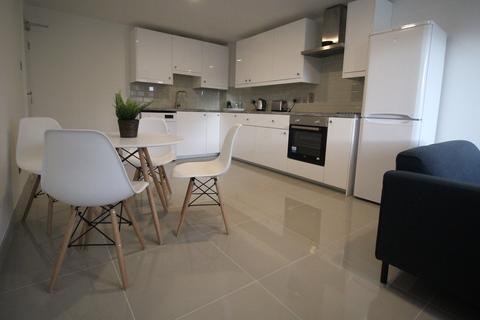 2 bedroom flat to rent, Flat 75, 205 Clarendon Road, Leeds, LS2 9DU