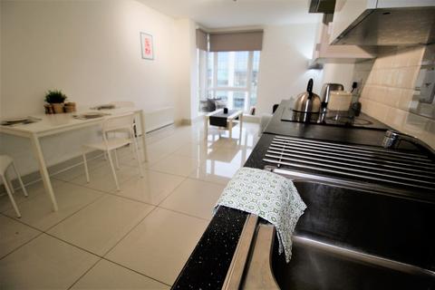 3 bedroom flat to rent, Flat 74, 205 Clarendon Road, Leeds, West Yorkshire, LS2 9DU