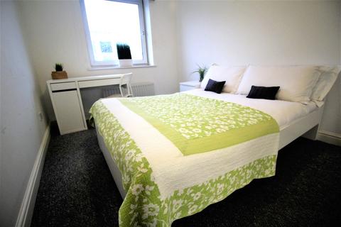 3 bedroom flat to rent, Flat 74, 205 Clarendon Road, Leeds, West Yorkshire, LS2 9DU