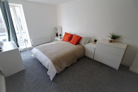 3 bedroom flat to rent, Flat 46, 205 Clarendon Road, Leeds, LS2 9DU