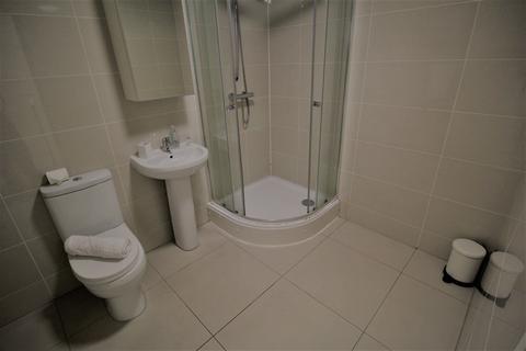 3 bedroom flat to rent, Flat 46, 205 Clarendon Road, Leeds, LS2 9DU