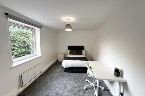 3 bedroom flat to rent, Flat 41, 205 Clarendon Road, Leeds, LS2 9DU