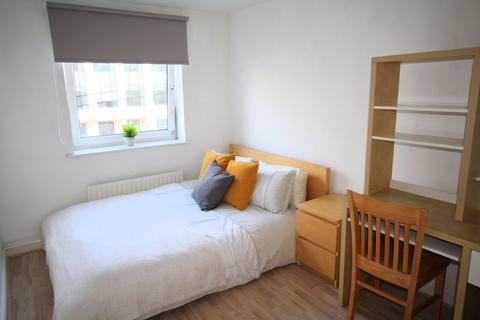 2 bedroom flat to rent, Flat 29, 205 Clarendon Road, Leeds, LS2 9DU