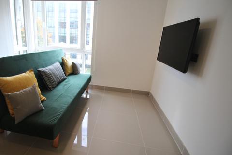 3 bedroom flat to rent, Flat 28, 205 Clarendon Road, Leeds, LS2 9DU