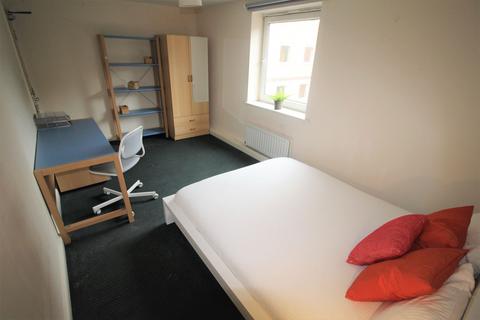 3 bedroom flat to rent, Flat 25, 205 Clarendon Road, Leeds, LS2 9DU