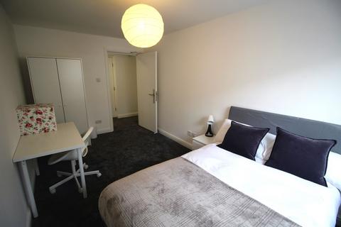 3 bedroom flat to rent, Flat 11, 205 Clarendon Road, Leeds, LS2 9DU
