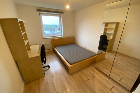 2 bedroom flat to rent, Flat 71, 205 Clarendon Road, Leeds, LS2 9DU