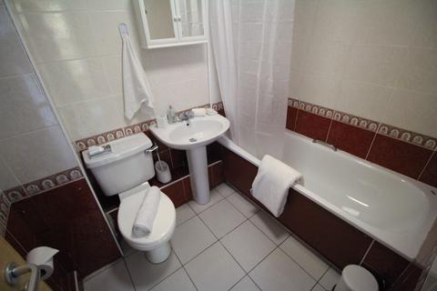 2 bedroom flat to rent, Flat 67, 205 Clarendon Road, Leeds, LS2 9DU