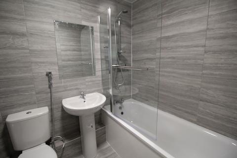 2 bedroom flat to rent, Flat 35, 205 Clarendon Road, Leeds, LS2 9DU