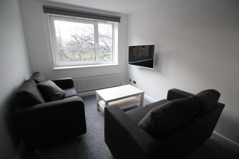 2 bedroom flat to rent, Flat 35, 205 Clarendon Road, Leeds, LS2 9DU
