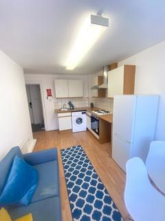 2 bedroom flat to rent, Flat 23, 205 Clarendon Road, Leeds, LS2 9DU