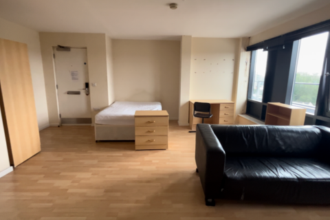 Studio to rent, Flat 22C, 59-61 Clarendon Road, LS2 9NZ