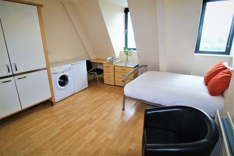 Studio to rent, Flat 22A, 59-61 Clarendon Road, LS2 9NZ
