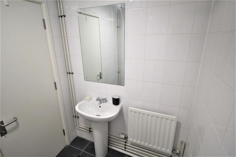 Studio to rent, Flat 22A, 59-61 Clarendon Road, LS2 9NZ