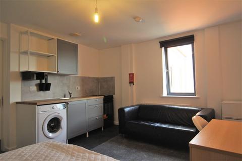 Studio to rent, Flat 18C, 59-61 Clarendon Road, LS2 9NZ