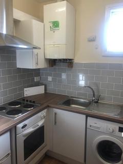 1 bedroom flat to rent, Flat 4, 7 Kelso Road, LS2 9PR