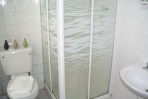 1 bedroom flat to rent, Flat 2, 7 Kelso Road, LS2 9PR