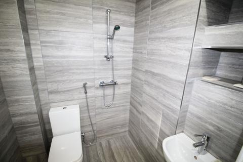 Studio to rent, Flat 2, 53 Clarendon Road, LS2 9NZ
