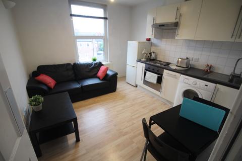 1 bedroom flat to rent, Flat 2A, 31 Kelso Road, LS2 9PR