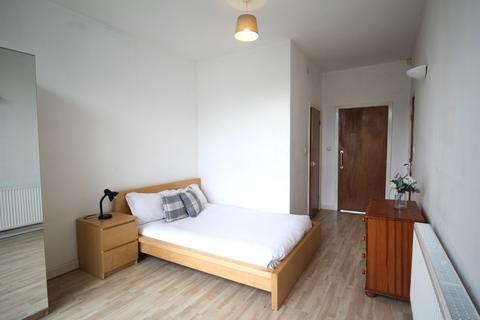 1 bedroom flat to rent, Flat 1A, 31 Kelso Road, LS2 9PR