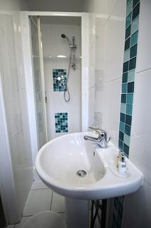 Studio to rent, Flat 6, 30 Kelso Road, LS2 9PR
