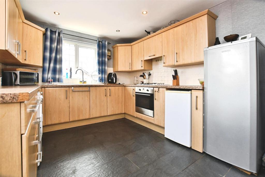 Fitted Kitchen