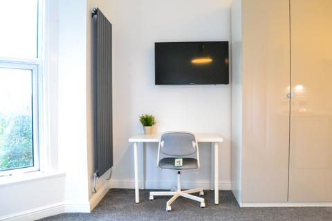 Studio to rent, Flat 1A, 22 Kelso Road, LS2 9PR