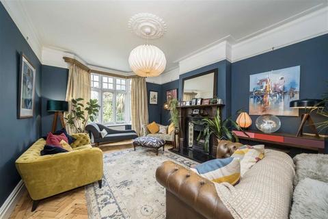 4 bedroom semi-detached house for sale, Boyne Road, London SE13