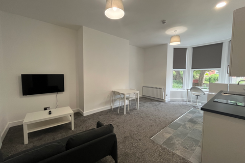 2 bedroom flat to rent, Flat 3, 158 Woodsley Road, LS2 9LZ