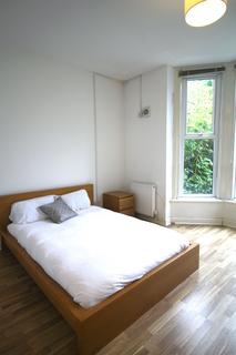 Ground Flat, 13 Kelso Road, LS2 9PR