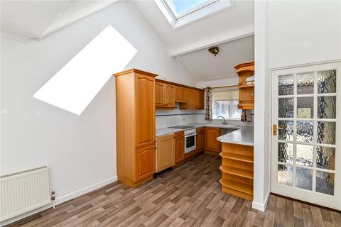 2 bedroom bungalow for sale, Yerville Gardens, Hordle, Lymington, Hampshire, SO41