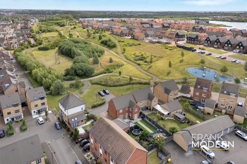 5 bedroom detached house for sale, Firecrest, Hampton Vale, PE7