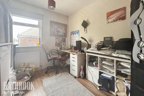 27 Guild Road, Rotherham, S65 2EY