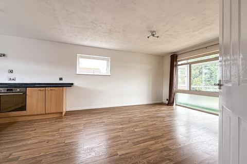 undefined, Laurel Close, Taunton