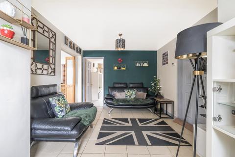 4 bedroom semi-detached house for sale, Cotswold Close, Melksham, SN12